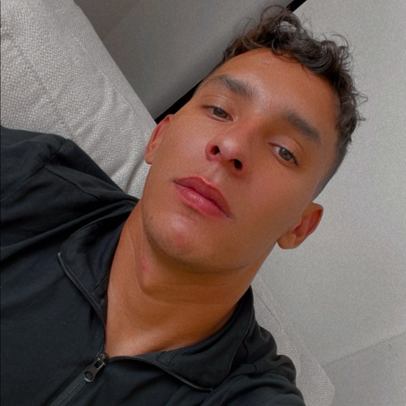 Profile Picture of David Manuel (@davidmanuel639) on Poshmark