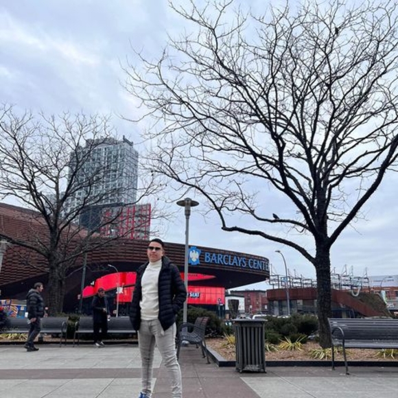 Profile Picture of Douglas Serrano (@dglaszoe95) on Poshmark