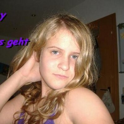 Profile Picture of Michelle Bott (@Michii12356) on Twitter