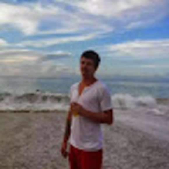 Profile Picture of Kyle Cornish (@kylecornish1690) on Poshmark