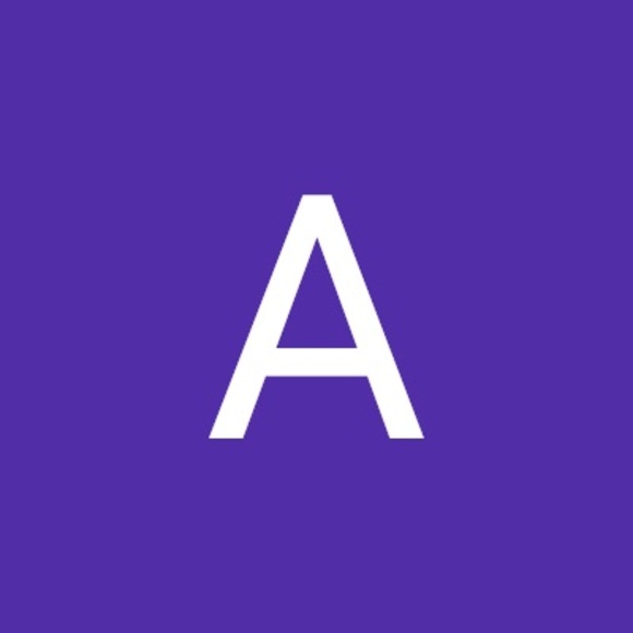 Profile Picture of Aron Aron (@aronpyfrom67) on Poshmark