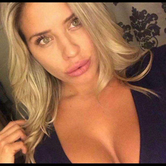 Profile Picture of Shauna Nevills (@shaunanevills) on Poshmark