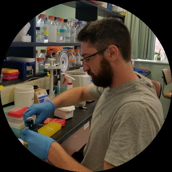 Profile Picture of Sean Mcgovern (@sm480913) on Poshmark