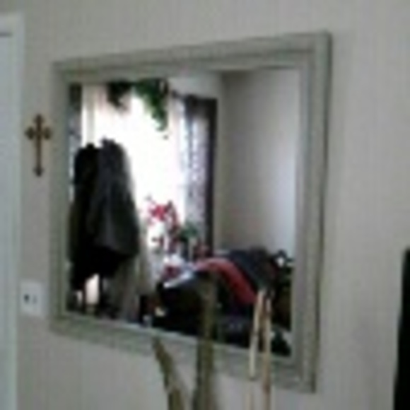 Profile Picture of Susan Collison (@susancollison) on Poshmark