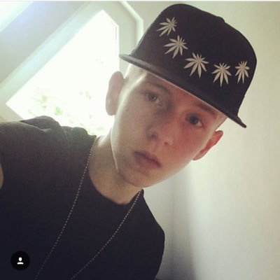 Profile Picture of Flo Schlander (@flo_schlander) on Twitter