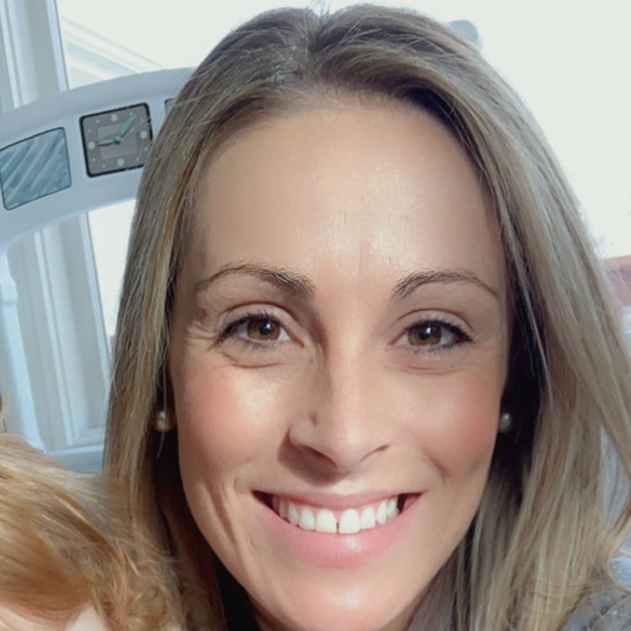 Profile Picture of Kristan Shoemaker (@kshoemaker1319) on Poshmark