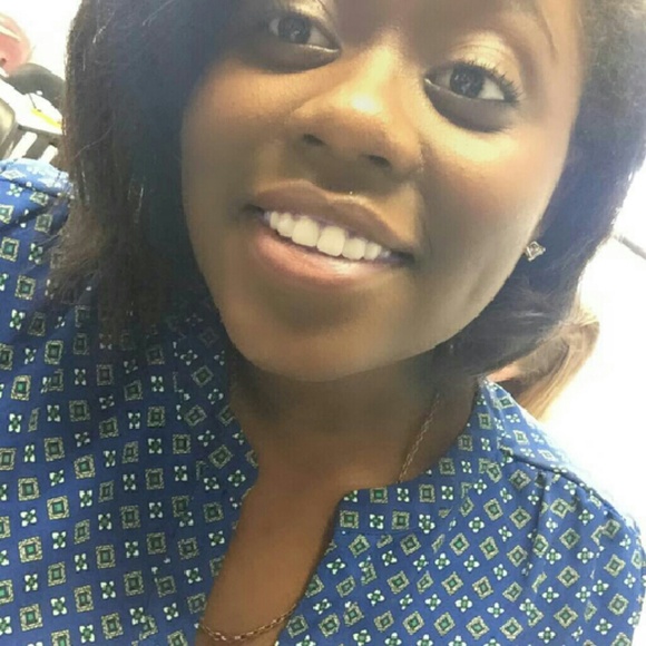 Profile Picture of Edith Basil (@cherryluv_15) on Poshmark