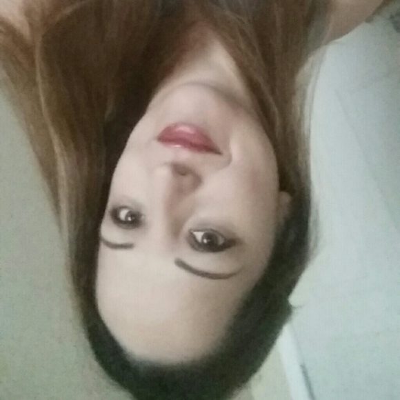 Profile Picture of Maleticia Olvera (@maleticia) on Poshmark