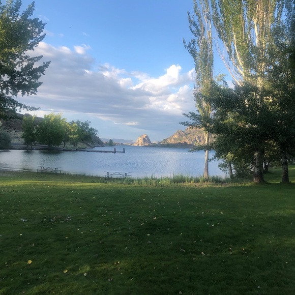 Profile Picture of Oleg S (@olegs707) on Poshmark