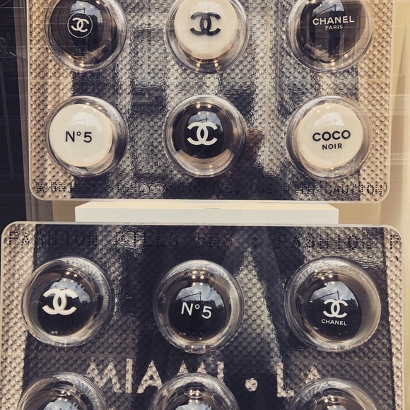 Profile Picture of Jenny Wronski (@jenroski84) on Poshmark