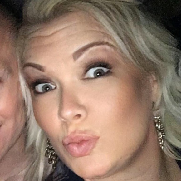 Profile Picture of Anneliese Eddis (@love2144) on Poshmark