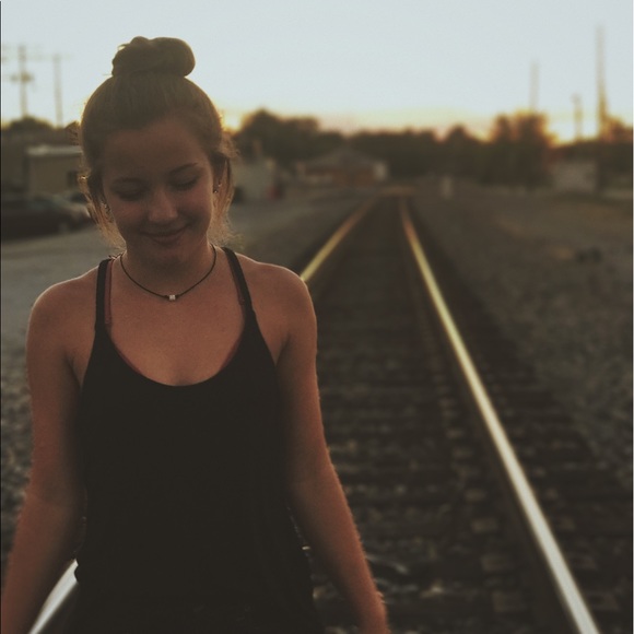 Profile Picture of Cheyenne Roach (@cheyenne_roach) on Poshmark