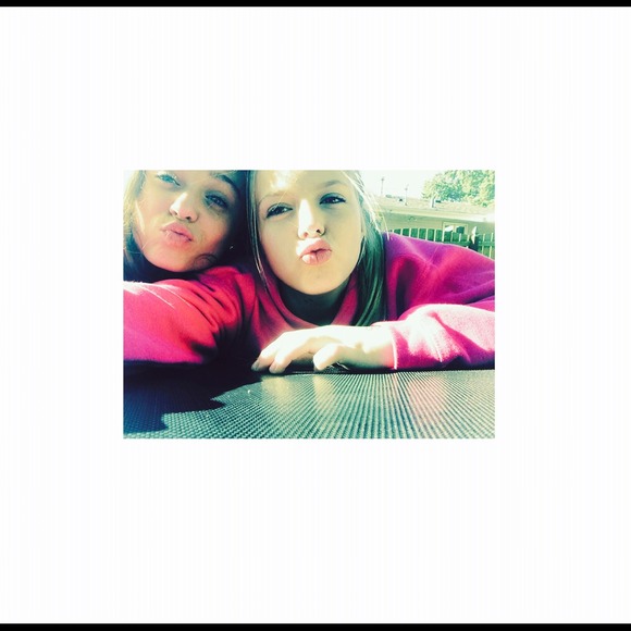 Profile Picture of Wynter Vanderzyl (@wynterlinn) on Poshmark