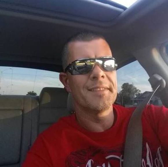 Profile Picture of Jason Windle (@jasonwindle) on Poshmark