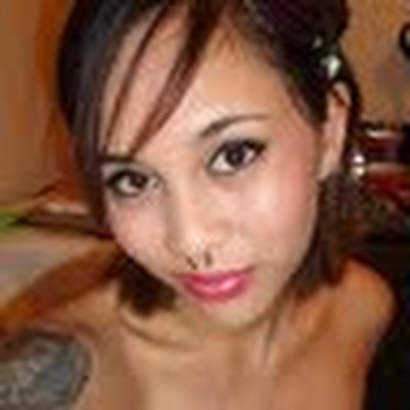 Profile Picture of Erika Price (@envycruz11) on Poshmark