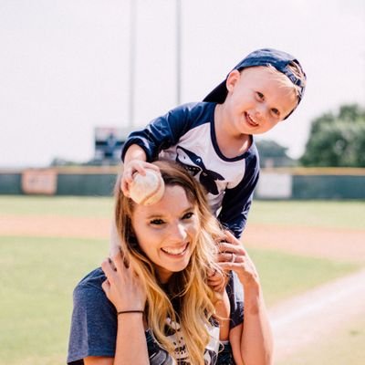 Profile Picture of Shelby Beasley (@BeasleyJedis) on Twitter