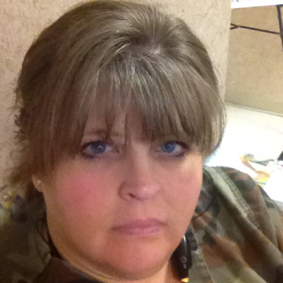 Profile Picture of Tammy Shaver (@tlstaz6543) on Poshmark