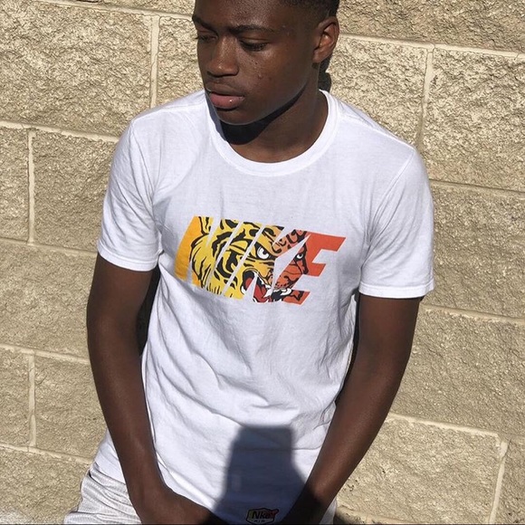 Profile Picture of James Blair (@jamesblair908) on Poshmark