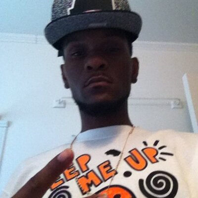 Profile Picture of $ J.Hood $ (@jeremycrooms88) on Twitter