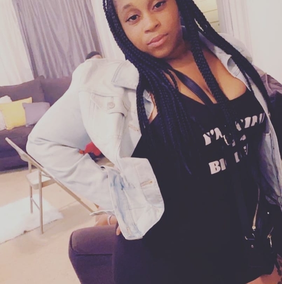 Profile Picture of Breana Breaux (@breanabreaux700) on Poshmark