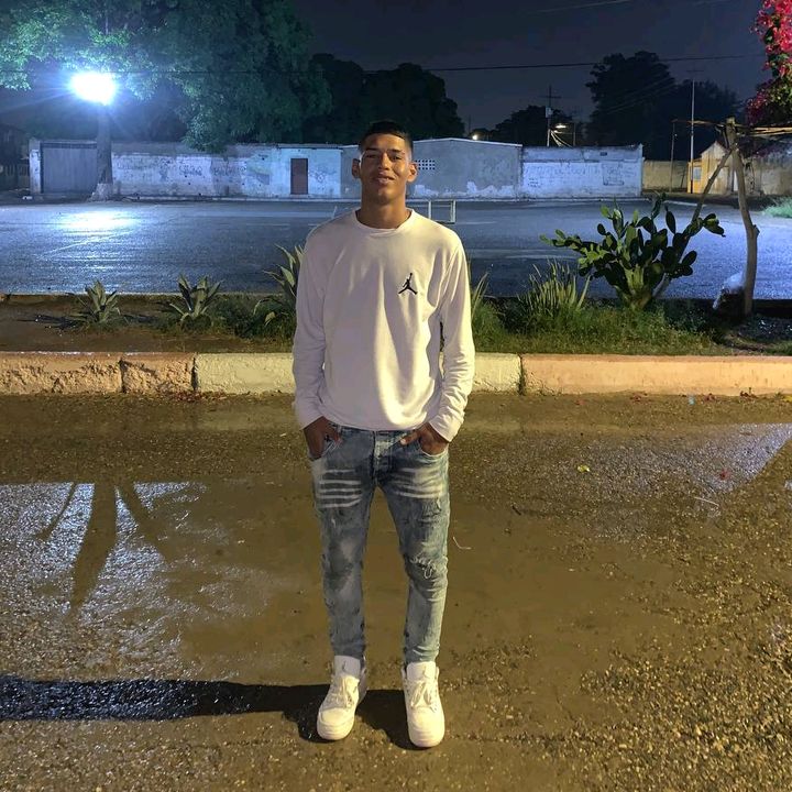 Profile Picture of Wilfred  👽 (@wilfredrodriguezzz) on Tiktok