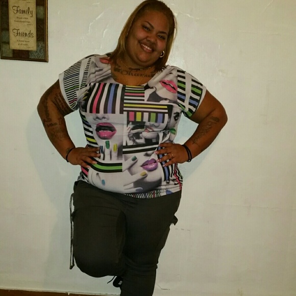 Profile Picture of Lacreishia Rieger (@krebabii21) on Poshmark
