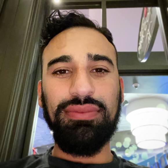 Profile Picture of Jonathan Ochoa (@jonathanocho687) on Poshmark