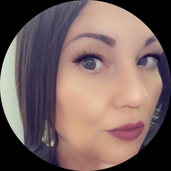 Profile Picture of Billijo Jones (@billijojones) on Poshmark