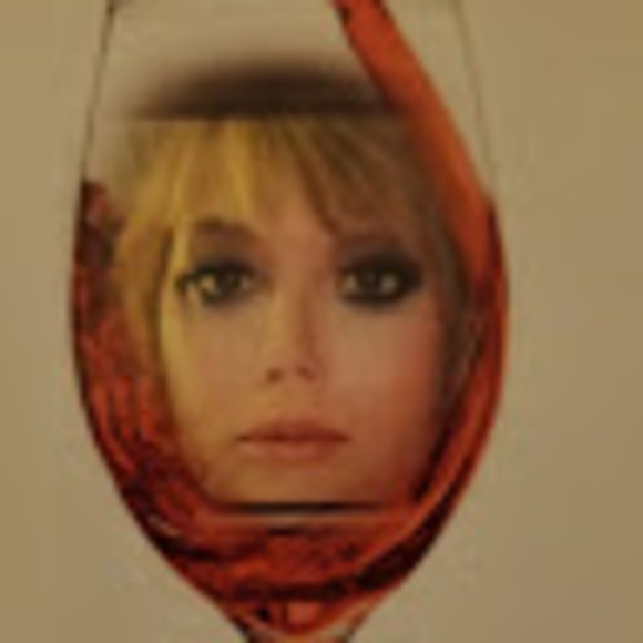 Profile Picture of Ginger Wilkins (@wilkins1968) on Poshmark