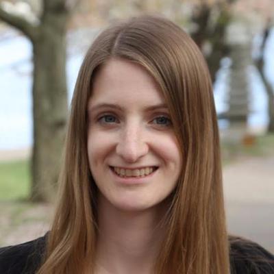 Profile Picture of Liz Carter (@@withoutdoing) on Twitter