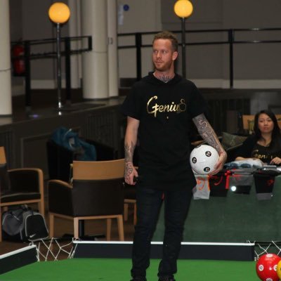 Profile Picture of John Whetton (@thatf00tballguy) on Twitter