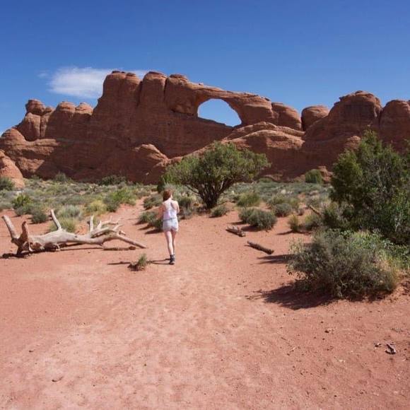 Profile Picture of Kristen Hillery (@krillery) on Poshmark