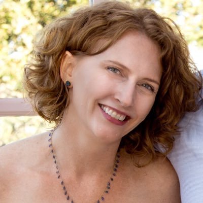 Profile Picture of Lori Lancaster (@LancasterNYC) on Twitter