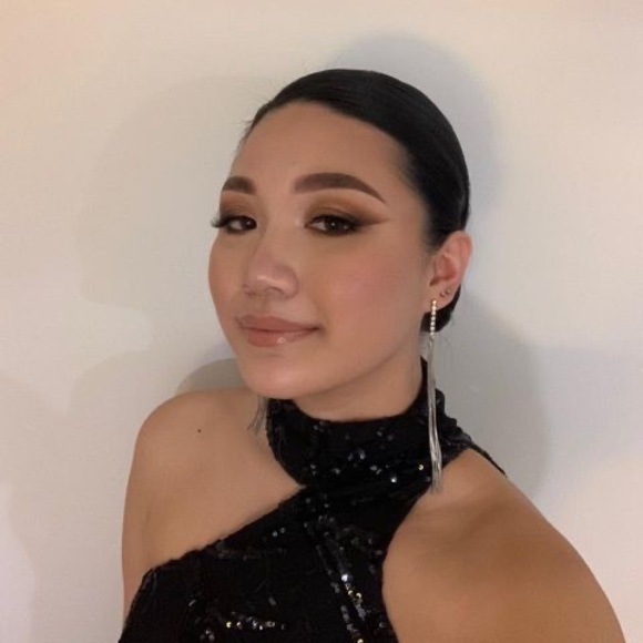 Profile Picture of Hannah Bui (@bmyhanh1998) on Poshmark