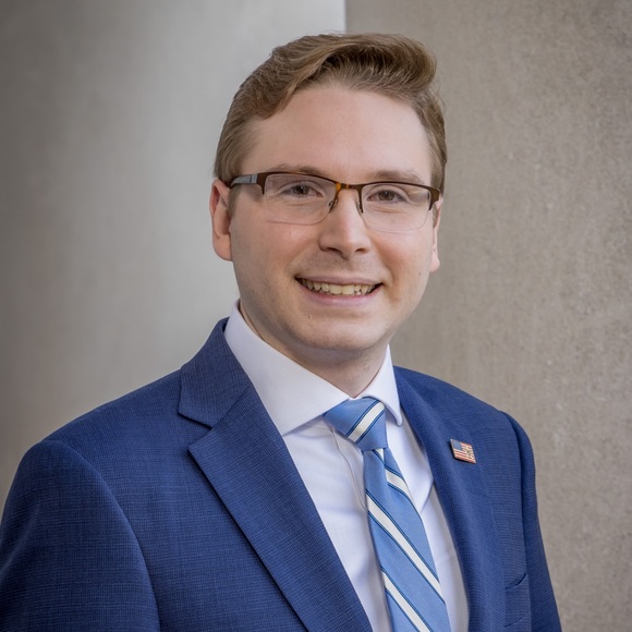 Profile Picture of James Reidy (@j_reidy) on Poshmark