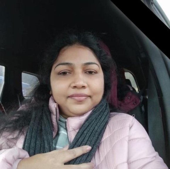 Profile Picture of Chamali Pathirathna (@chamalip) on Poshmark