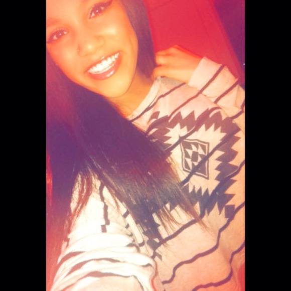 Maraya Buchanan - Poshmark Profile Picture of Maraya Buchanan (@marayaraquel) on Poshmark