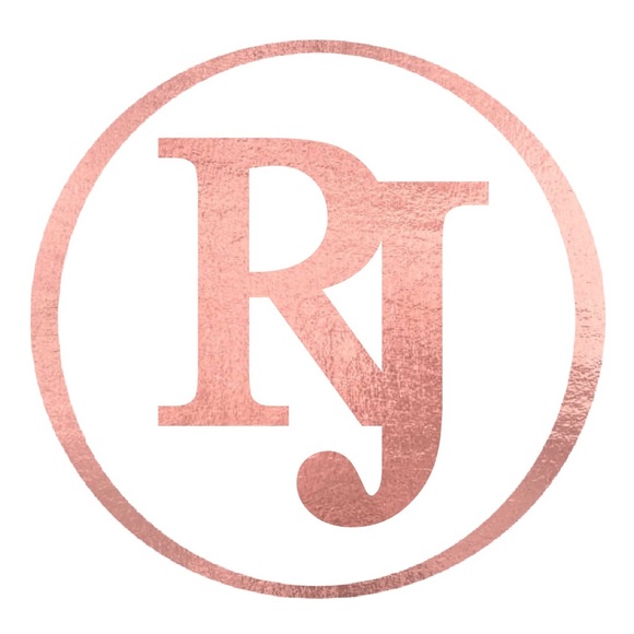 Profile Picture of Raven Pouncey (@ravenjanee1) on Poshmark