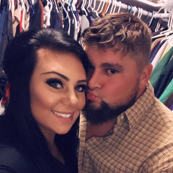 Profile Picture of Kenneth Murphy (@kmurph1984) on Poshmark