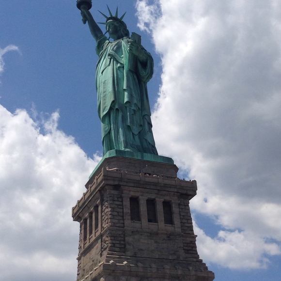 Profile Picture of Roman Roman (@ssroman2004) on Poshmark