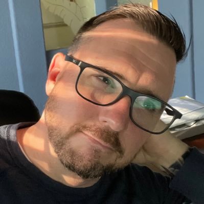 Profile Picture of Jason Slate (@slatewrites) on Twitter