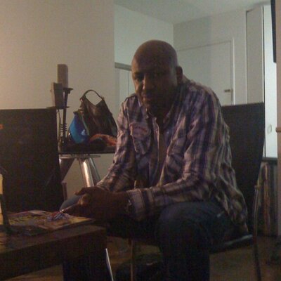 Profile Picture of Gregory Townsend (@GregTowns212) on Twitter