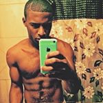 Profile Picture of lorenzowallace (@lorenzo_stayglizzied23) on Instagram