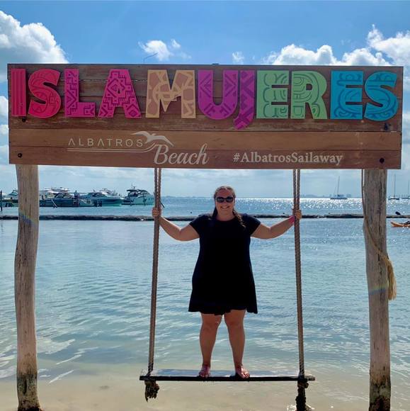 Profile Picture of Krystina Cuddemi (@kcuddemi) on Poshmark