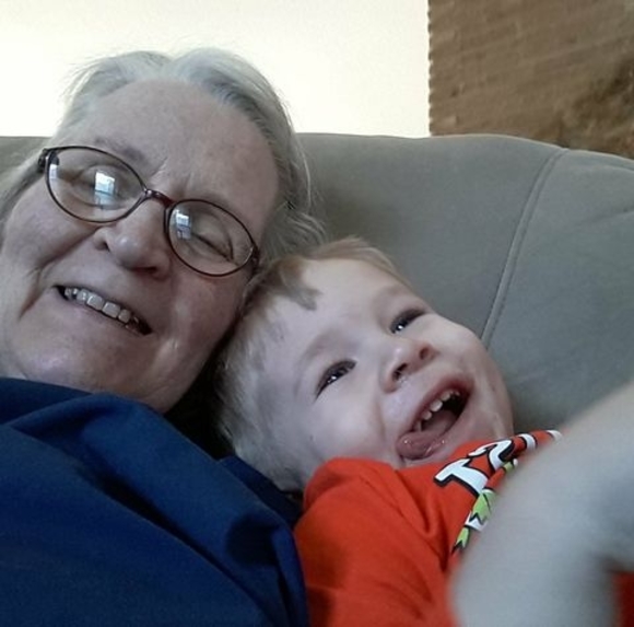 Profile Picture of Evelyn Chibbaro (@evelynchibbaro) on Poshmark