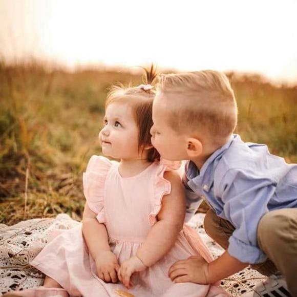 Profile Picture of Becky Fila (@beckyfila) on Poshmark