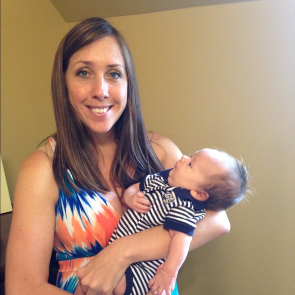 Profile Picture of Whitney Mooney (@whitneymooney) on Poshmark