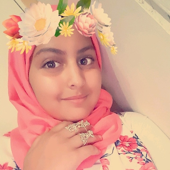 Profile Picture of Angela Alramahy (@angela__101) on Poshmark