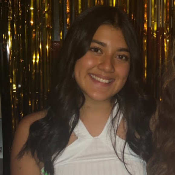 Profile Picture of Guadalupe Ledesma (@lupita72703) on Poshmark