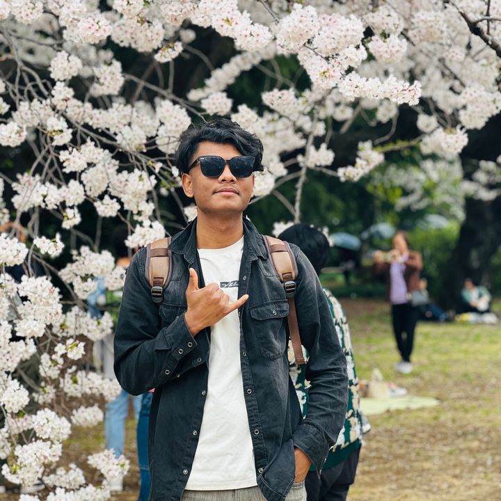 Profile Picture of MANOJ RAI (@manojoficial5) on Tiktok